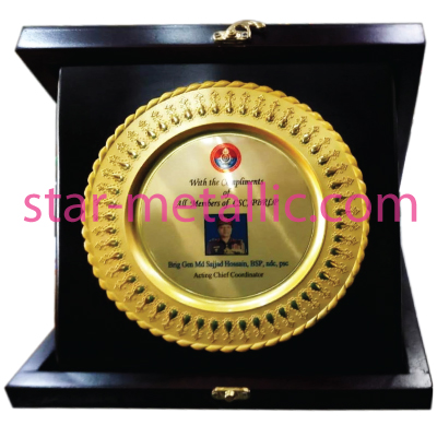 Metal plate folding polishing box crest