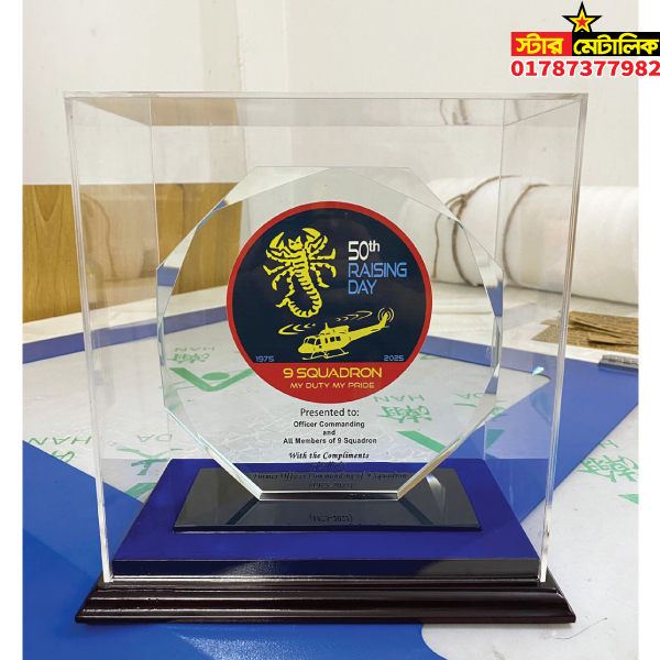 Crystal award crest