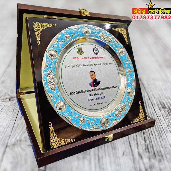 VIP wooden box crest
